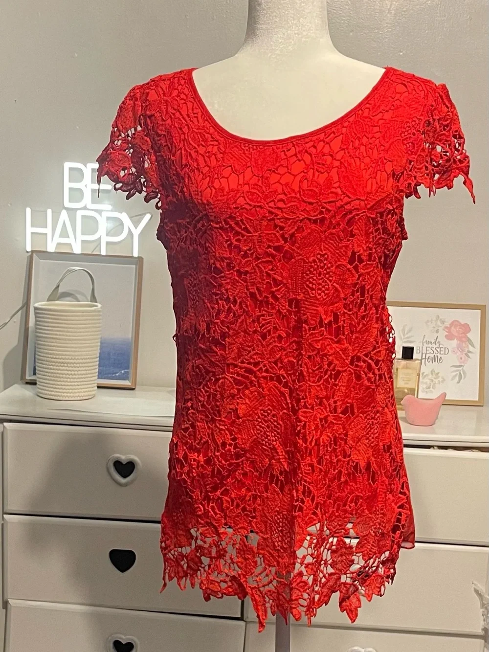 Simply Irresistible Red Lace Short Sleeve Scoop Neck Top size M 100% cotton - Picture 3 of 12